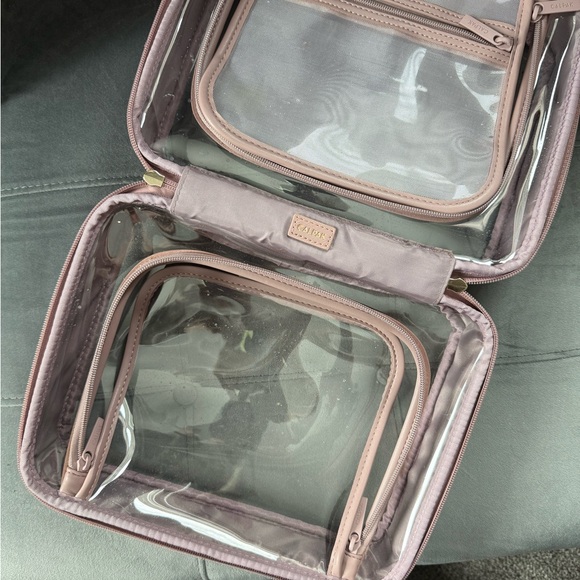 Calpak large clear cosmetics bag - Picture 4 of 4